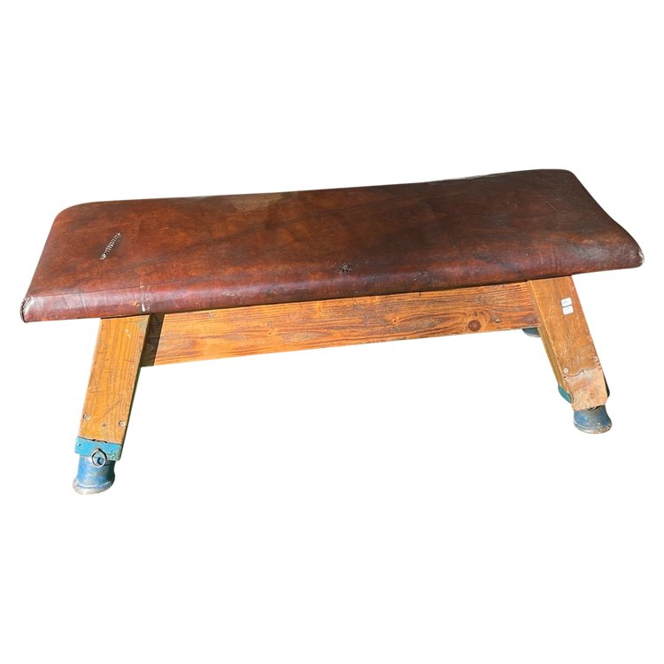 Panca da ginnastica, attrezzo classico, XX secolo