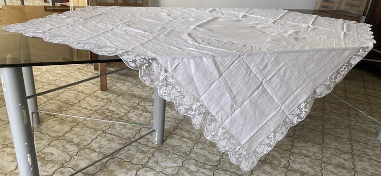 Linen Thread Square Tablecloth Early XXth Century