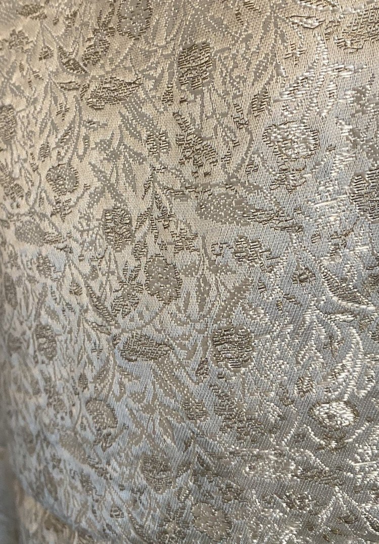 Etole Ou écharpe En Soie Champagne Aux Fils d'Or