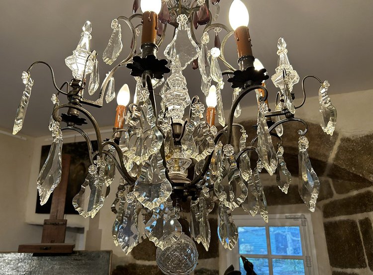Lampadario a 6 luci in bronzo con pendenti in cristallo tagliato Coltelli XIX secolo