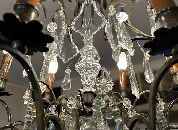 Lampadario a 6 luci in bronzo con pendenti in cristallo tagliato Coltelli XIX secolo