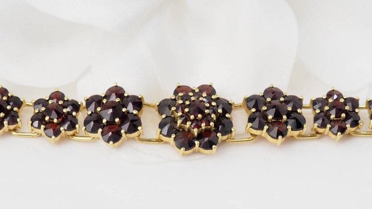 Bracciale vintage in oro giallo e granato