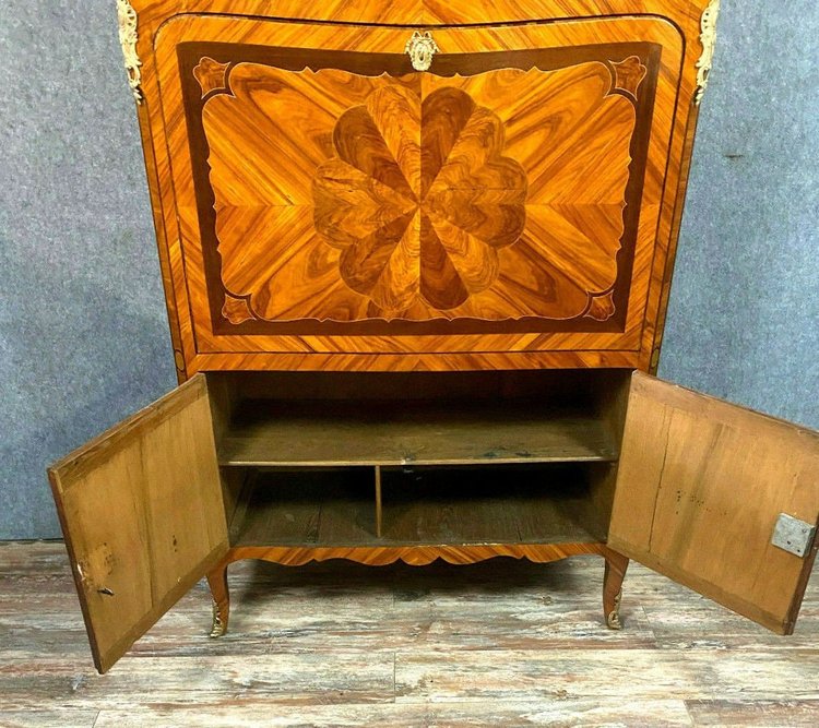 Dans l'esprit de Thomas Hache : exceptionnel secrétaire Guillotine époque Louis XV en marqueterie