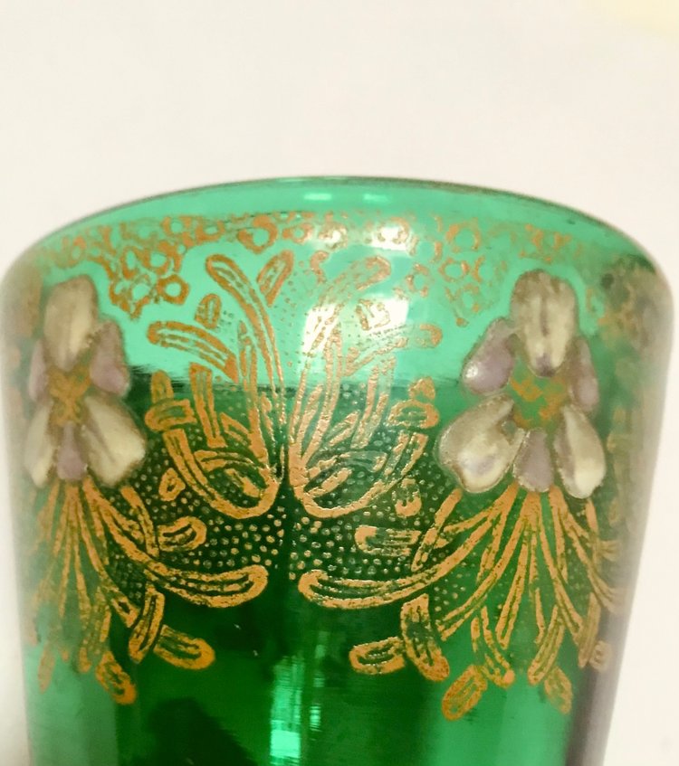 Art-Nouveau-Vase aus farbigem Glas / Emaille Legras