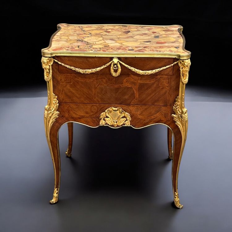 MEUBLE DE SALON NAPOLÉON III EN MARQUETERIE ORNÉ DE BRONZE DORÉ D’APRÈS SORMANI