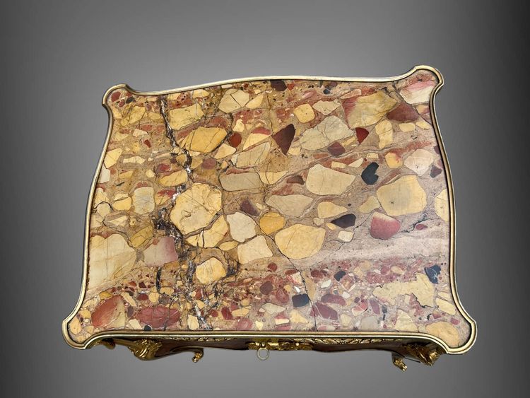 MEUBLE DE SALON NAPOLÉON III EN MARQUETERIE ORNÉ DE BRONZE DORÉ D’APRÈS SORMANI