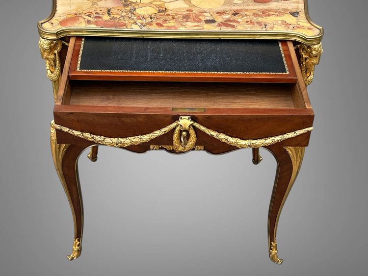 MEUBLE DE SALON NAPOLÉON III EN MARQUETERIE ORNÉ DE BRONZE DORÉ D’APRÈS SORMANI