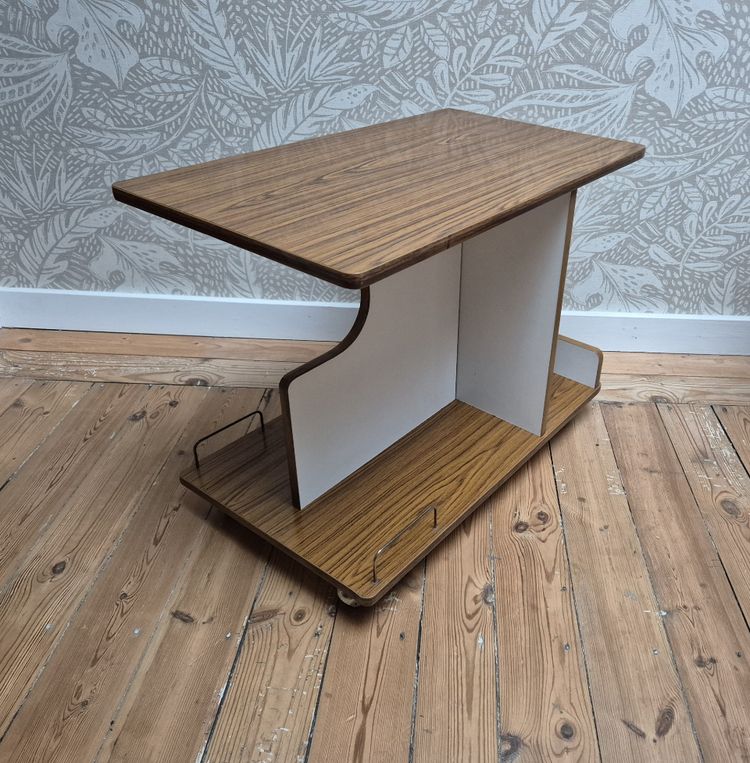 Bar di servizio in formica e legno, 19 anni circa