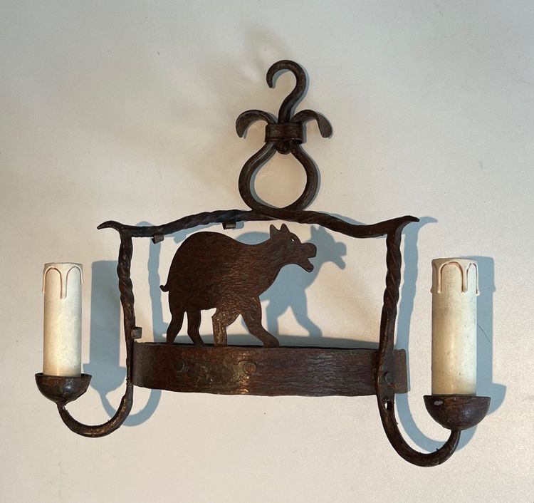 Paire d'Appliques En Fer Forgé Représentant des Animaux. Travail Français. Vers 1940