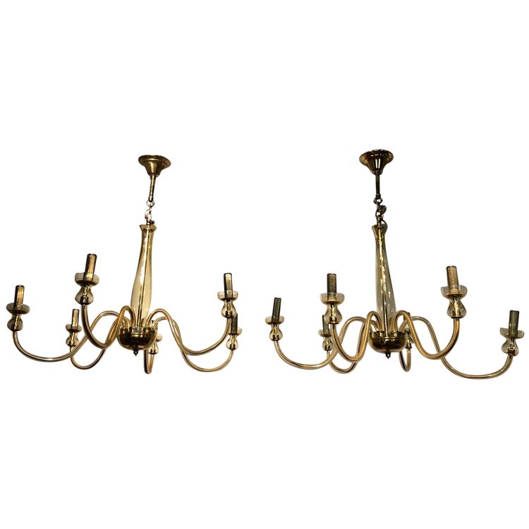 Coppia di lampadari in cristallo di Murano color champagne. Opera italiana. Intorno al 1970