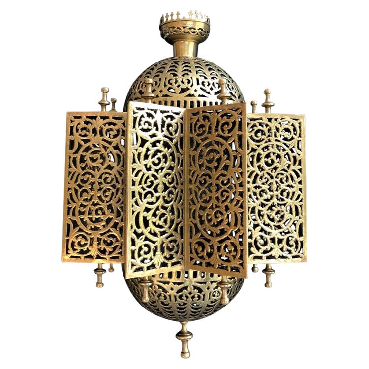 Außergewöhnliche orientalische Laterne aus Messing. Orientalische Arbeit. Ende des 19. Jahrhunderts