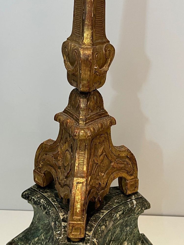 Grand Candelabra En Bois Sculpté Doré Sur Socle Patiné. French work. Circa 1900