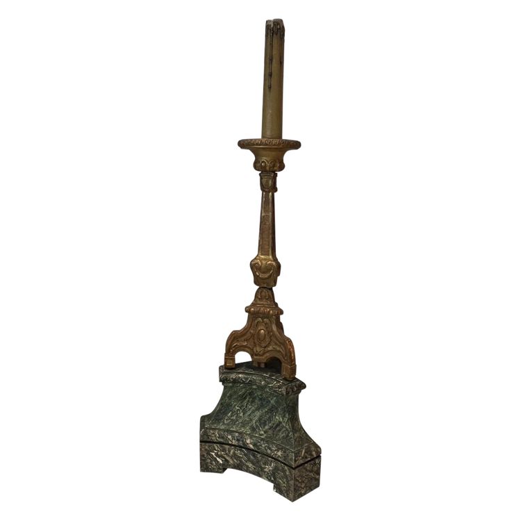 Grand Candelabra En Bois Sculpté Doré Sur Socle Patiné. French work. Circa 1900