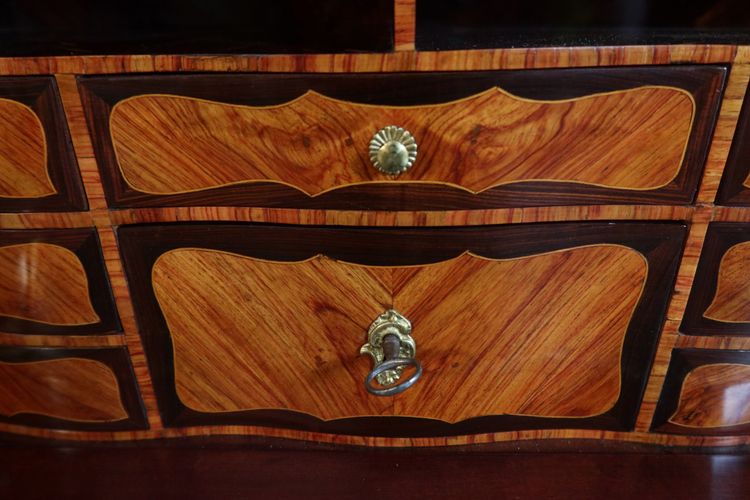 Marquetry desk stamped Léonard Boudin (1735-1804)
