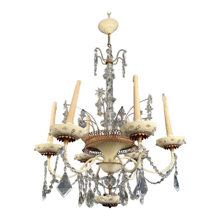 Chandelier in eggshell lacquered sheet metal and gilded metal, decorated with star-shaped cut crystals