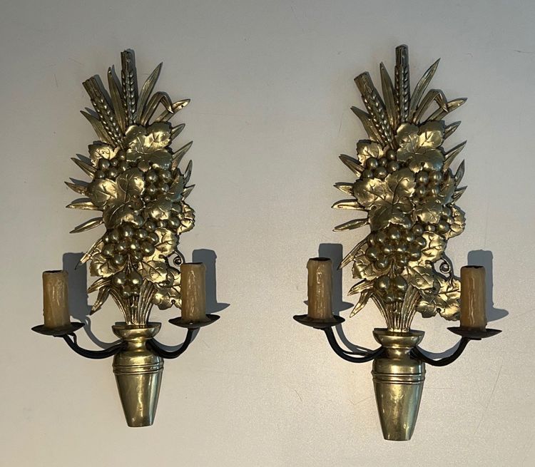 Pair of bronze and wrought iron wall lights depicting a bowl of fruit. French work.