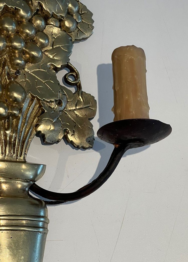 Pair of bronze and wrought iron wall lights depicting a bowl of fruit. French work.