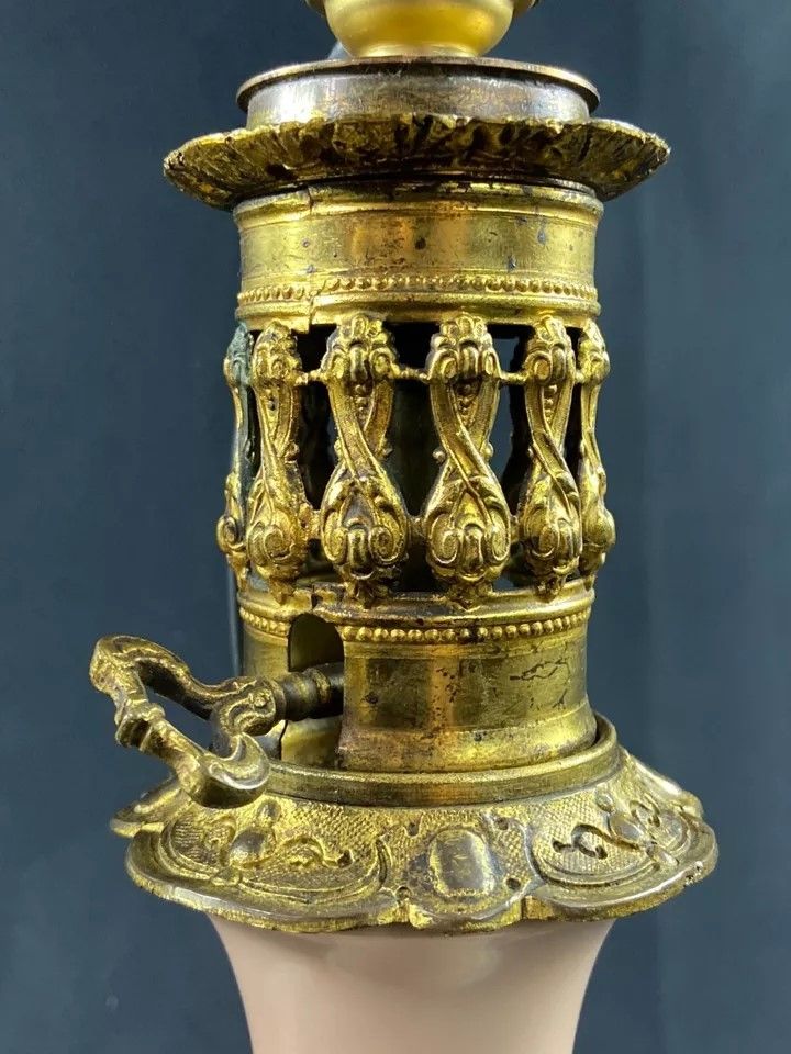 Pair of Old Paris porcelain lamps on bronze Louis-Philippe period 1830