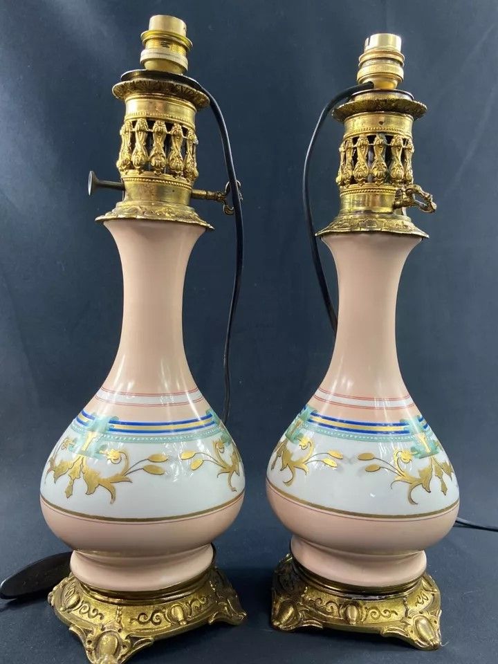 Pair of Old Paris porcelain lamps on bronze Louis-Philippe period 1830