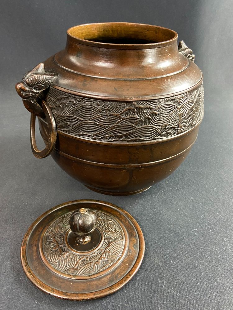 Bronze ginger pot 19th century Meiji Japan