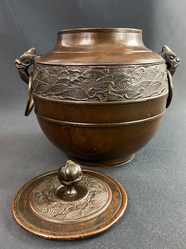 Bronze ginger pot 19th century Meiji Japan