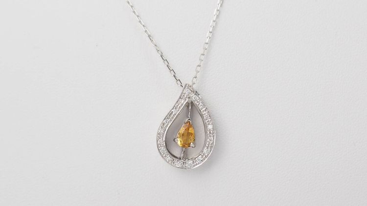 Necklace in white gold, citrine and diamonds