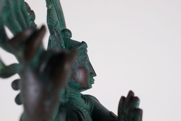 Grande Shiva Nataraja in bronzo