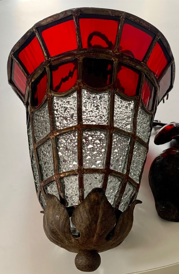 Small stained-glass hanging lamp
