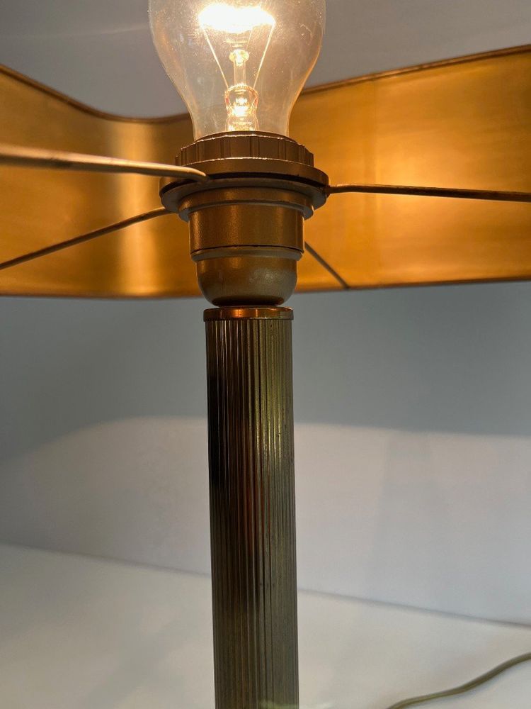 Lampe De Bureau En Cuir Marron Et Laiton. French work in the style of Jacques Adnet