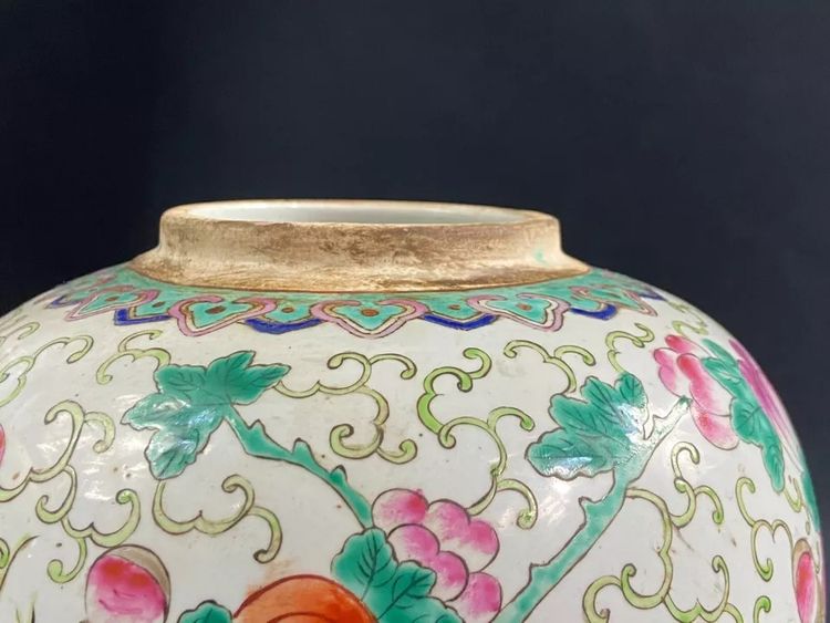 Ingwer-Topf aus China Porzellan XIX Blumen-Dekor mit Schmetterlingen