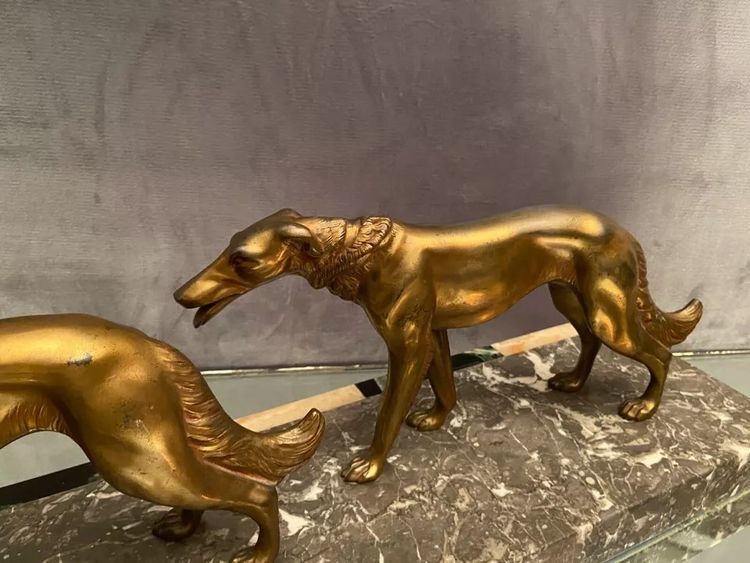 Large Art Deco sculpture of greyhounds on onyx signed Salvatore MELANI 1902-1934