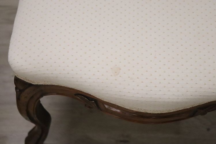 Dining Chairs in Carved Walnut, Mid-19th Century