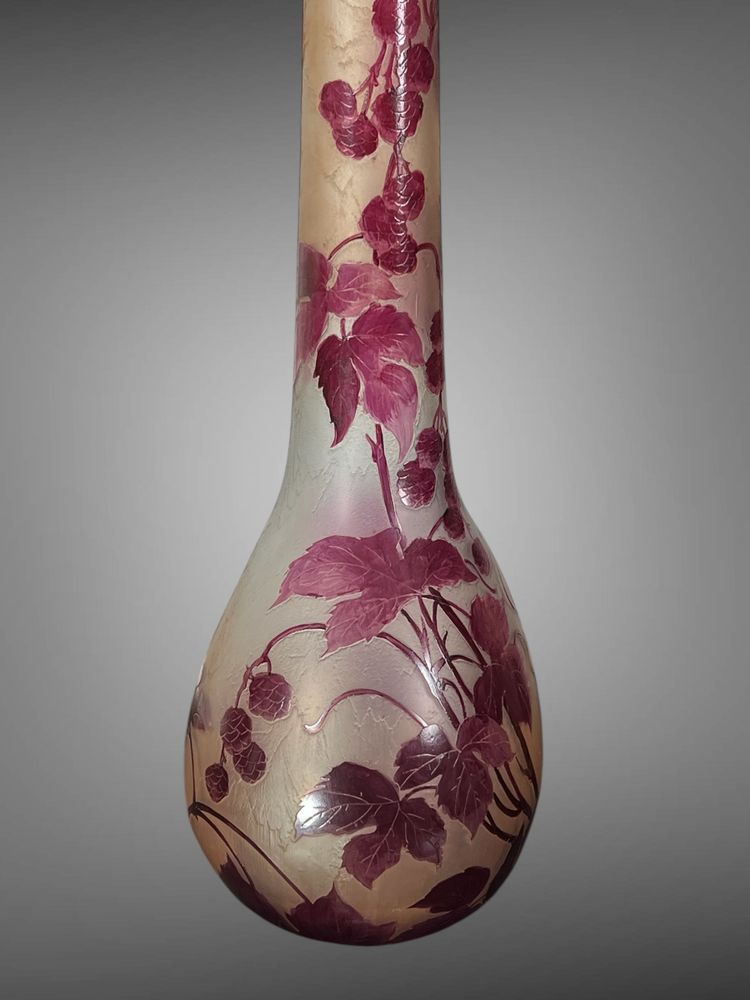 IMPORTANT OVOIDE VASE SIGNIERT LEGRAS IN GIEFERGLAS MIT MÛRIERDECK 65 CM HOCH