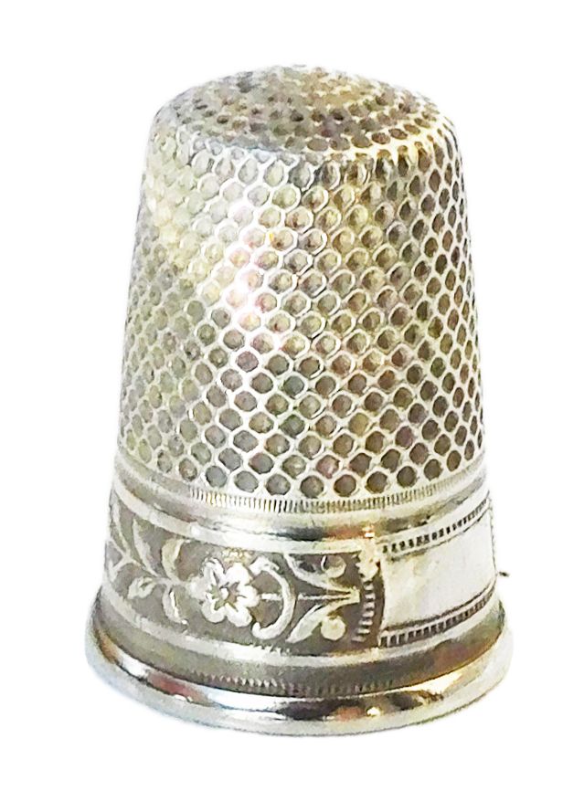 Bellissimo kit da cucito in argento massiccio in stile Art Nouveau. Contiene un paio di forbici da ricamo.