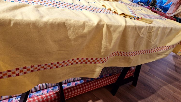 50s tablecloth and napkins