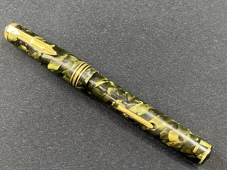 Stylo plume vintage 1940 marbré vert Unic Mondial