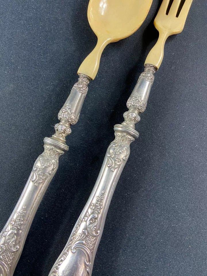 Regency silver salad set with cherubs' heads décor
