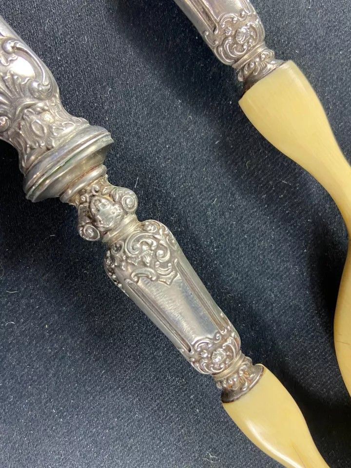 Regency silver salad set with cherubs' heads décor