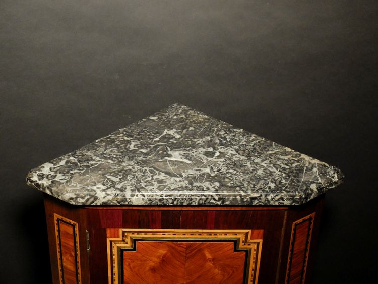 Armadio angolare d'epoca Luigi XVI