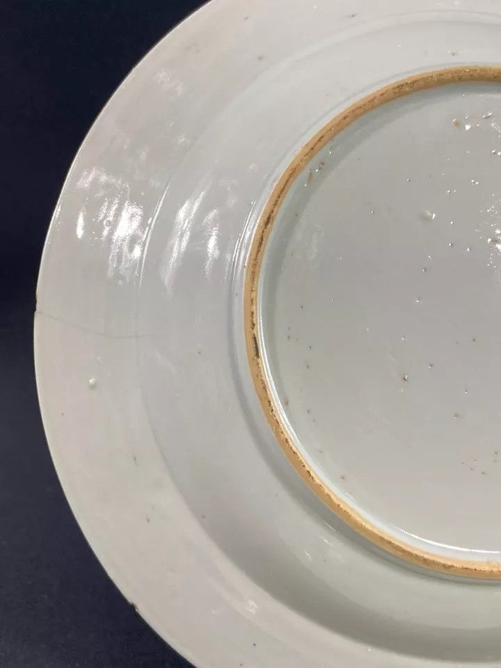 Pair of 18th century Compagnie des Indes Far East porcelain plates China