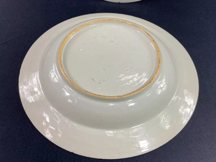 Pair of 18th century Compagnie des Indes Far East porcelain plates China