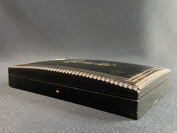 Scatola da gioco in palissandro laccato nero e ottone intarsiato Napoleone III