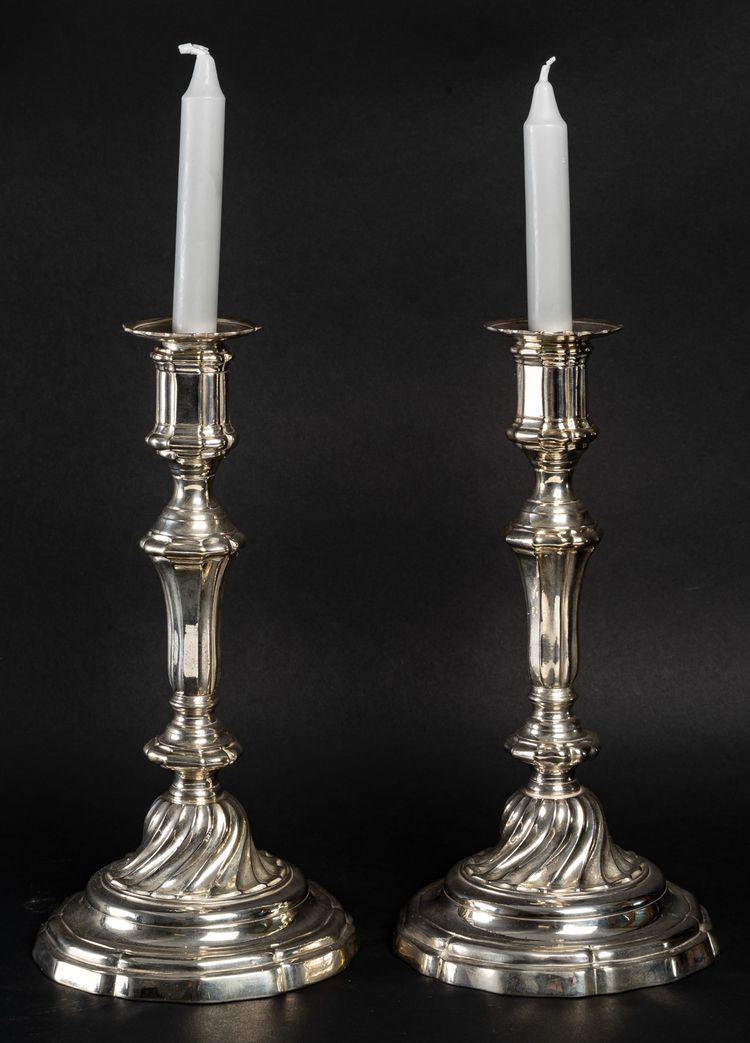 Pair of silver-plated bronze candlesticks with cut-off shafts Régence period circa 1720