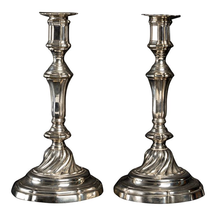 Pair of silver-plated bronze candlesticks with cut-off shafts Régence period circa 1720