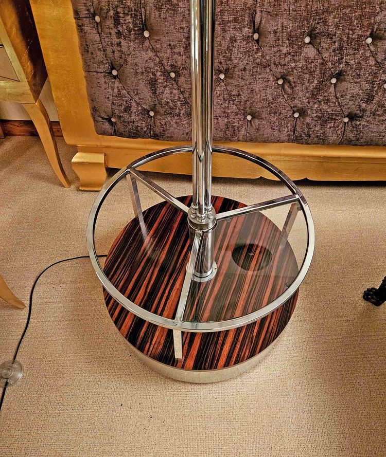Luminaire Forming Pedestal Table, Italian Design 1960