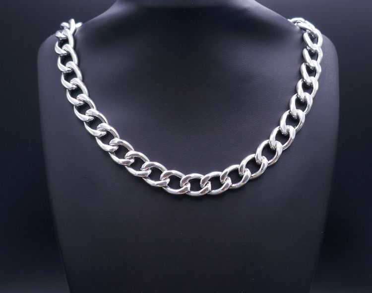 Silver Mesh Necklace, 98.1 Grams.