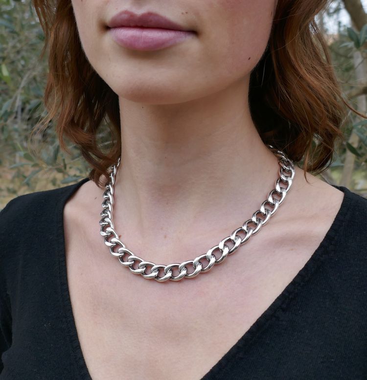 Silver Mesh Necklace, 98.1 Grams.