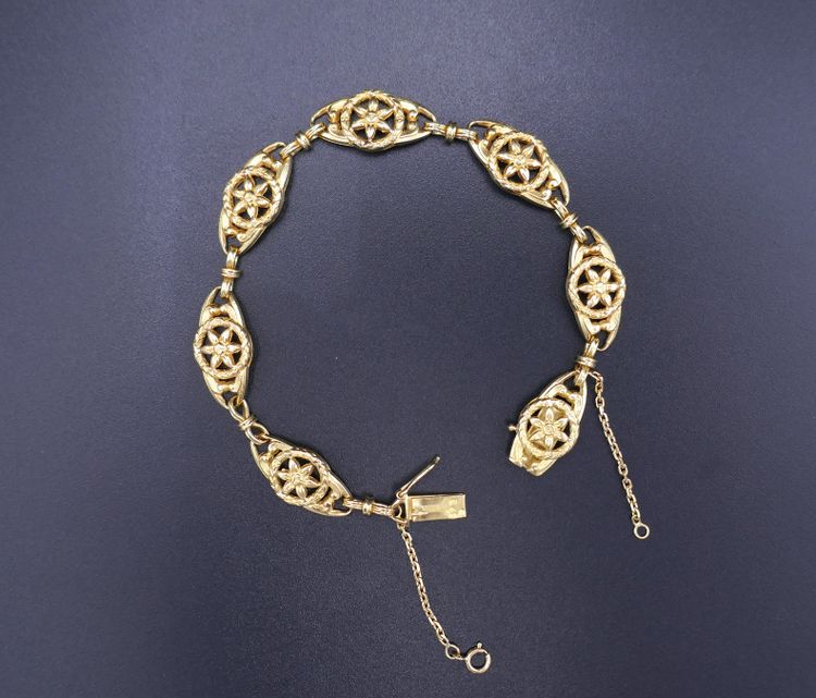 Bracciale antico in oro 18 carati.