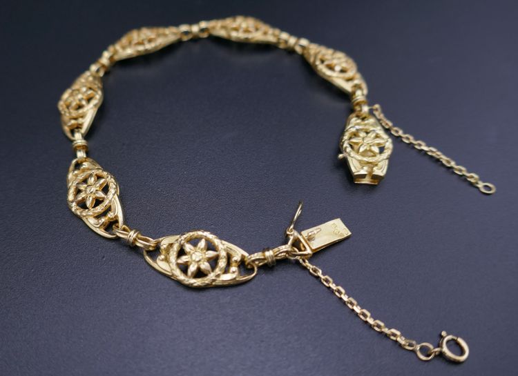 Bracciale antico in oro 18 carati.