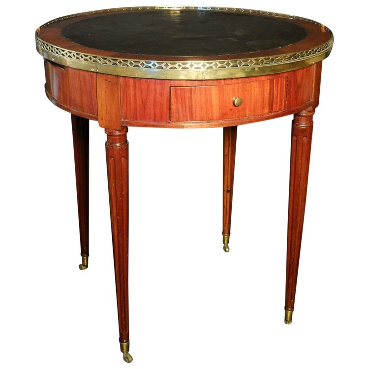 Table bouillotte et son bouchon d'époque Louis XVI 